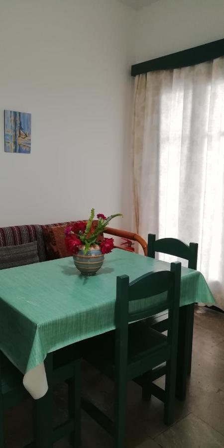 5Bedroom Villa In Perissa Beach Экстерьер фото