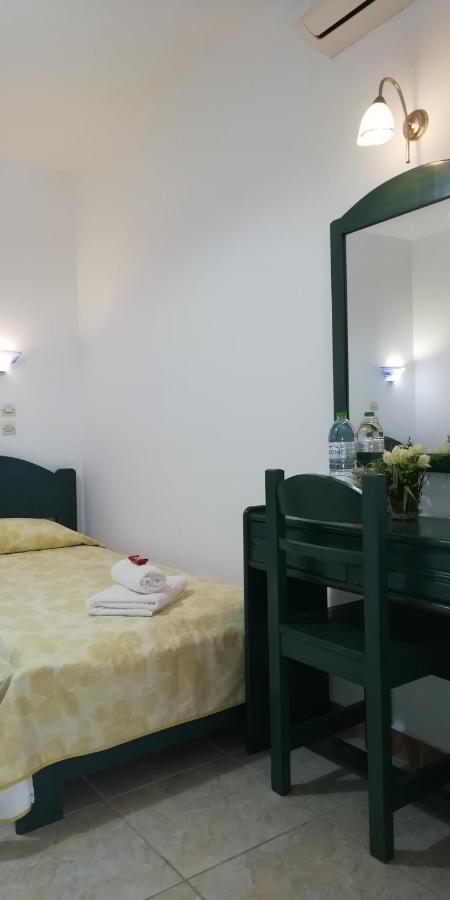 5Bedroom Villa In Perissa Beach Экстерьер фото
